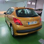 PEUGEOT 207 Confort 1.4 75 segunda mano Salamanca